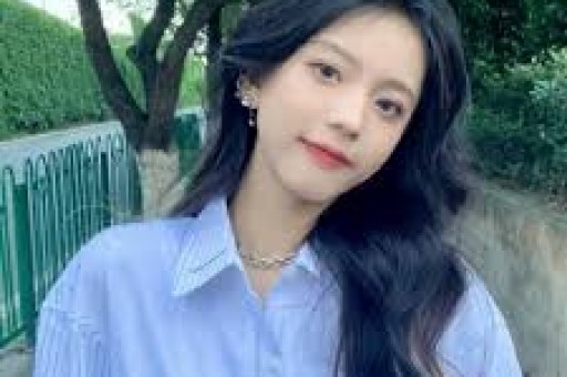 刘晓庆被指耍大牌现身河南万岁山和王婆同台全场冷脸拒讲话